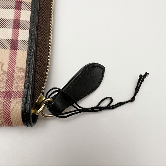 Burberry Haymarket Check Coated Logo Canvas iPad 2 Zip Cover Case - Picture 10 of 12